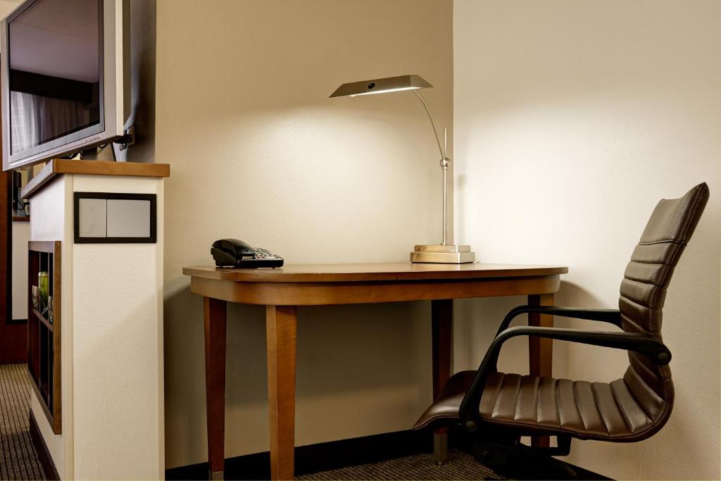 Room image 1