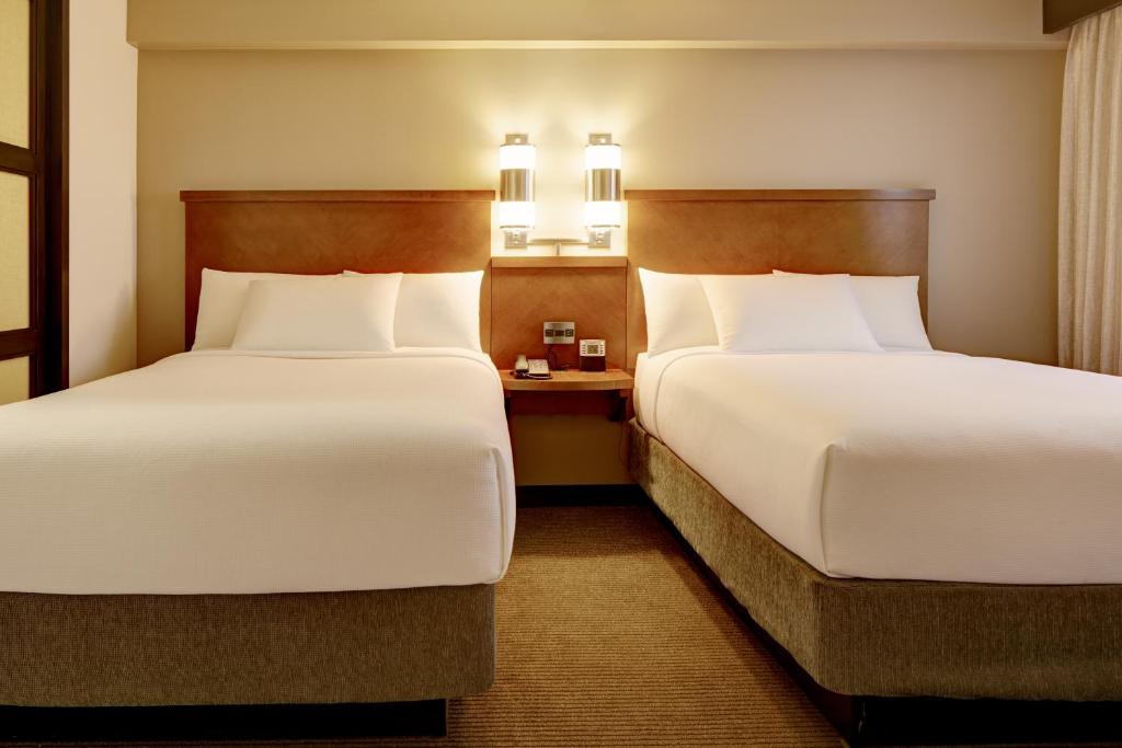Room image 4